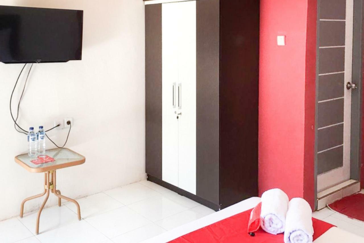 Reddoorz @ Simpang Lima Jupiter Hotel Sorong Eksteriør billede